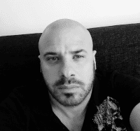 Avenirtel | voyant Julian